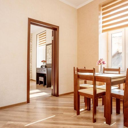 לבוב Apartments Rynok Square 12 מראה חיצוני תמונה