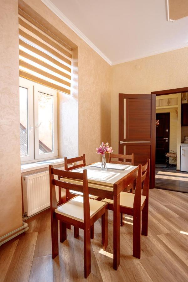 לבוב Apartments Rynok Square 12 מראה חיצוני תמונה